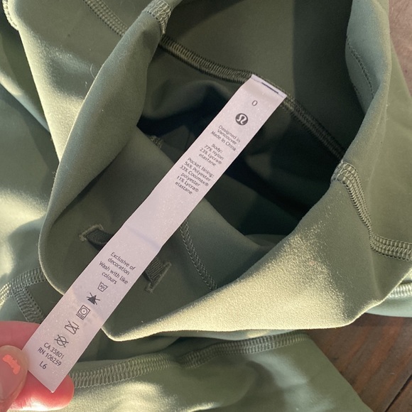 Lululemon alien leggings dark green - Picture 4 of 4